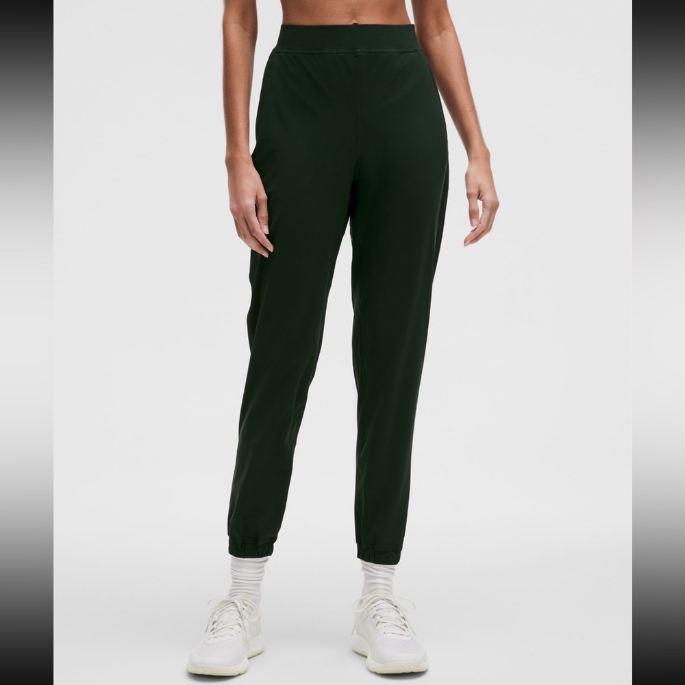 BNWOT Lululemon Rainforest Green High Rise Adapted State Joggers
